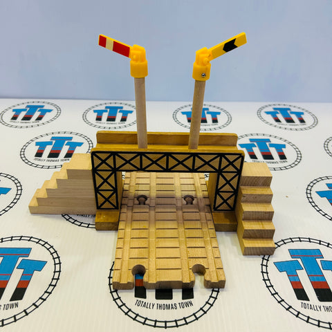 Pedestrian Bridge with 2 Signals and 2 Stairs (Different Track) Wooden - Thomas