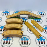 Figure 8 Set with Maron Bridge (Brown) Thomas Brand Wooden - Used